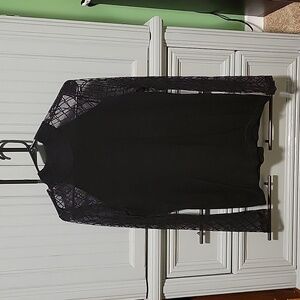 Venus shear long sleeve top